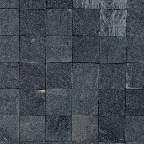 Pedra Hitam Lisa, Piscinas, origem Indonésia